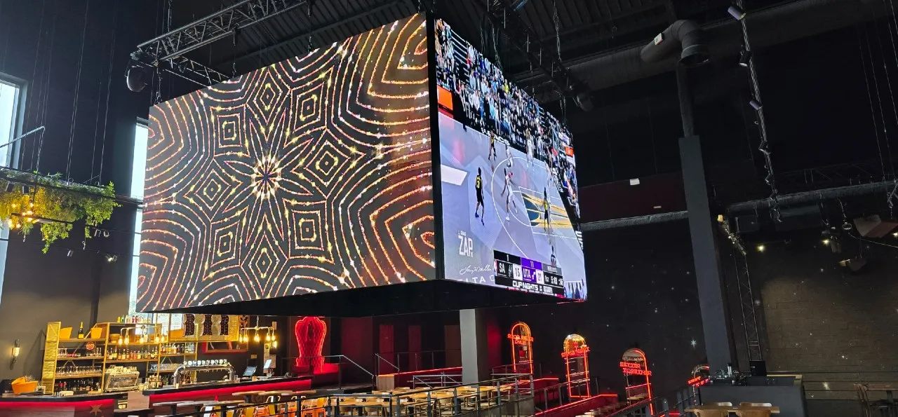 How to Plan a Cube LED Display for 360° Retail and Event Experiences